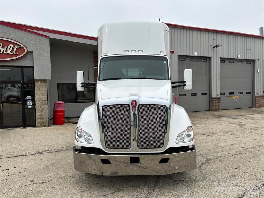 Kenworth T680 牵引车