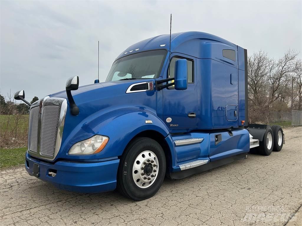 Kenworth T680 牵引车