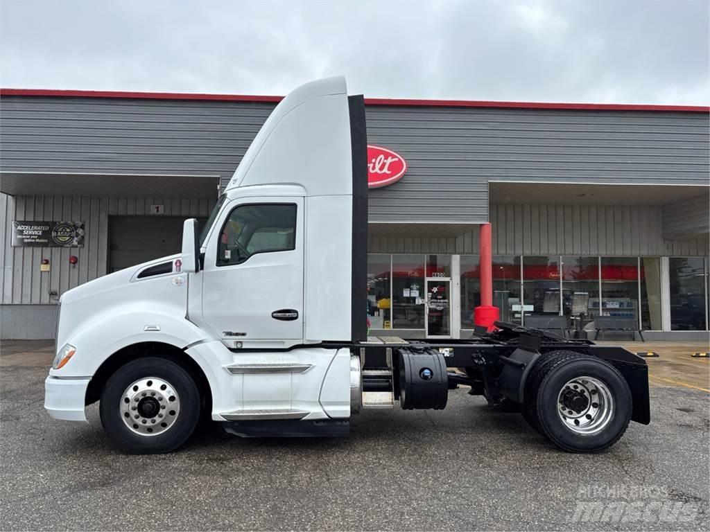 Kenworth T680 牵引车