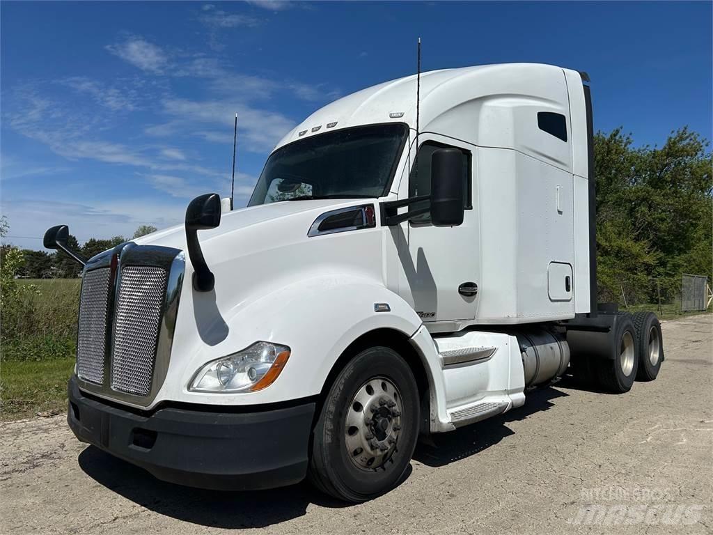 Kenworth T680 牵引车