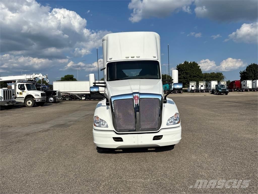 Kenworth T680 牵引车