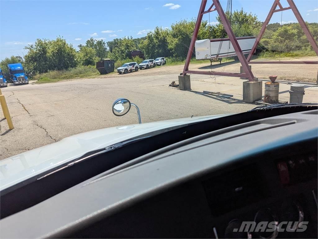 Kenworth T680 牵引车