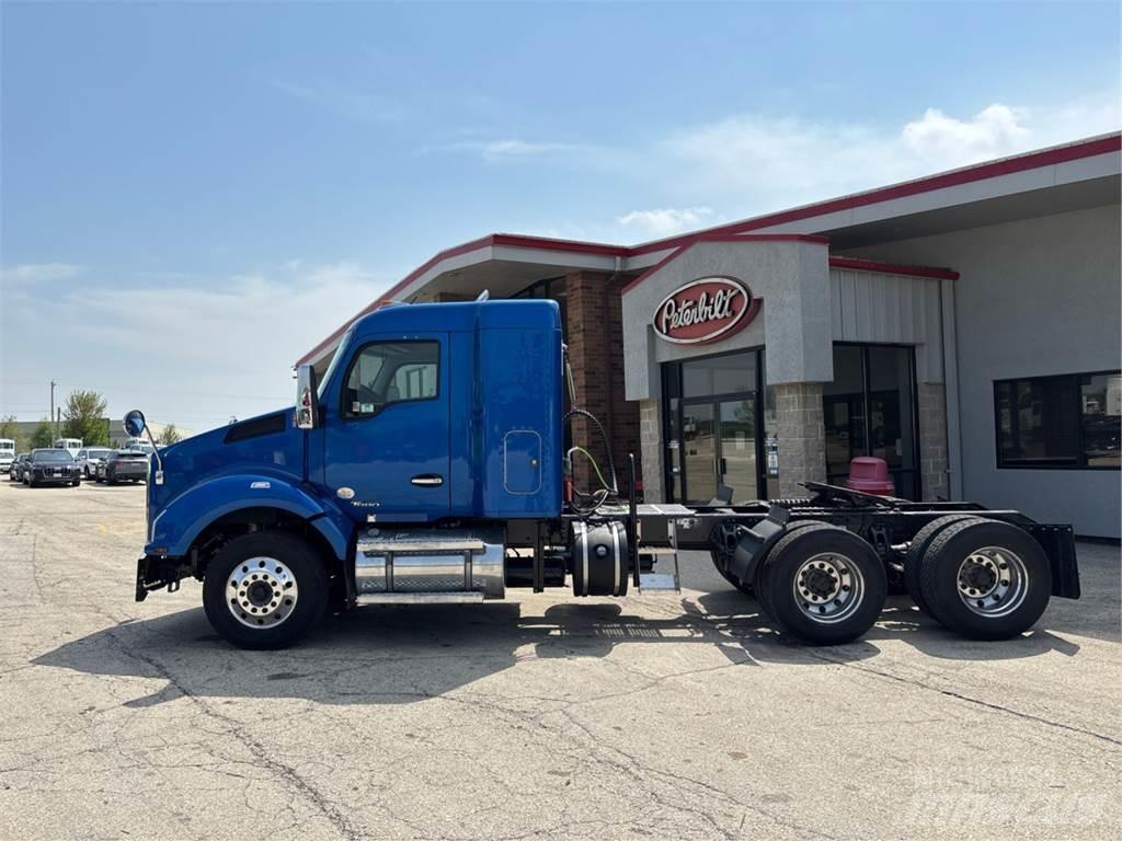 Kenworth T880 牵引车