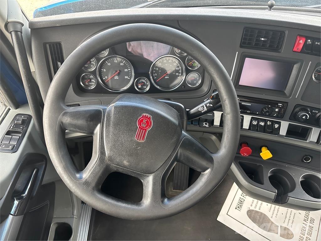 Kenworth T880 牵引车