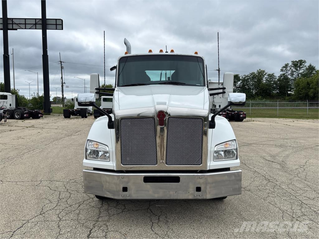 Kenworth T880 牵引车