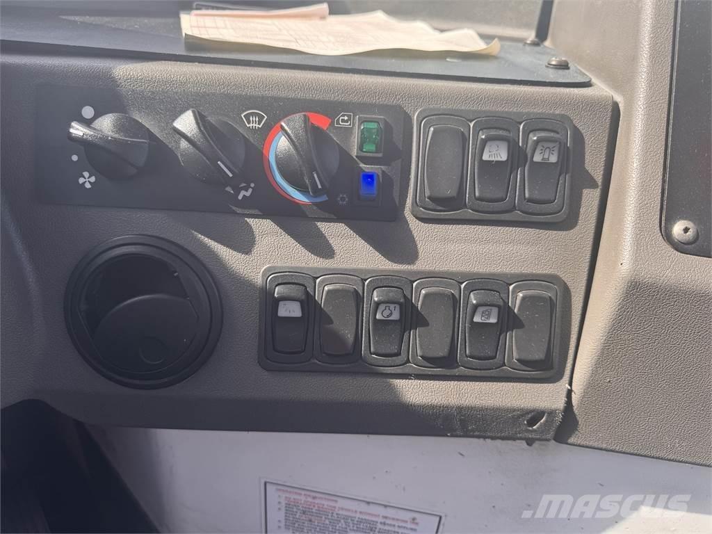Ottawa T2 4X2 其他货车