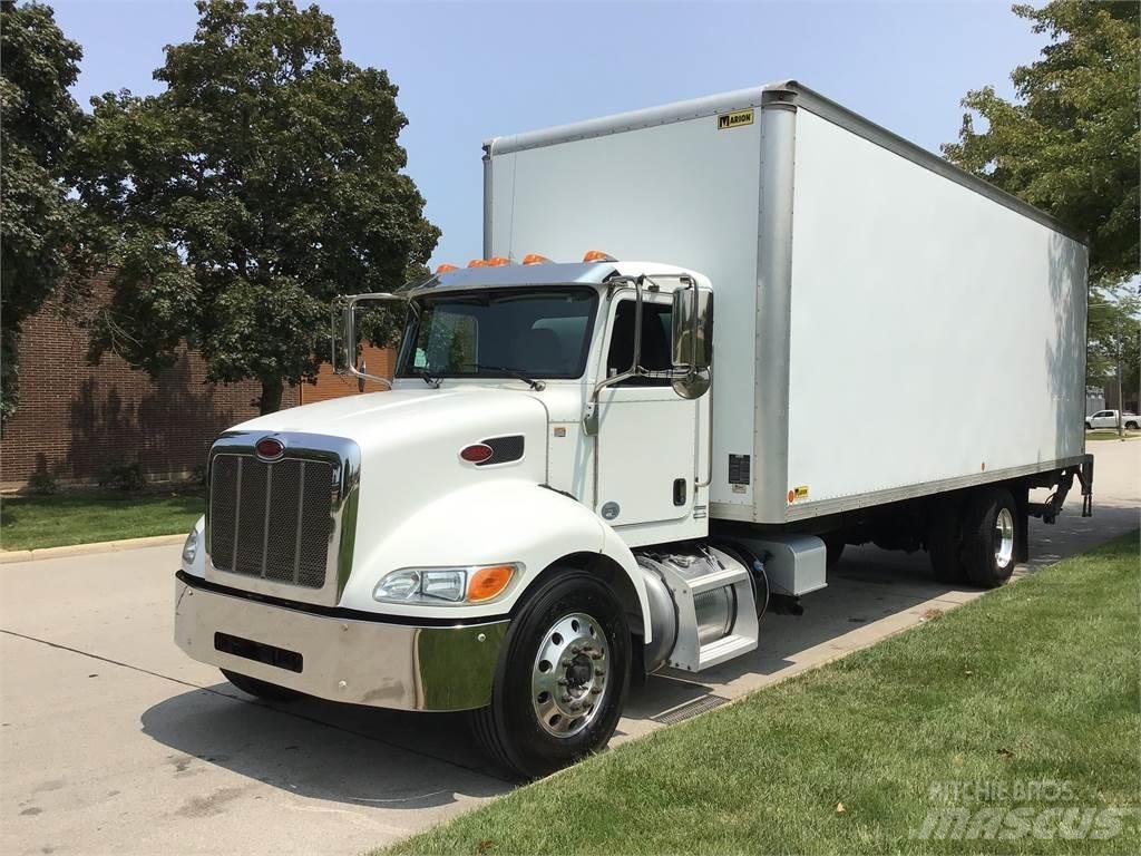 Peterbilt 337 厢式货车