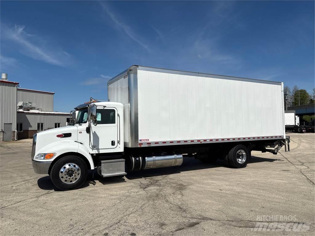 Peterbilt 337 厢式货车