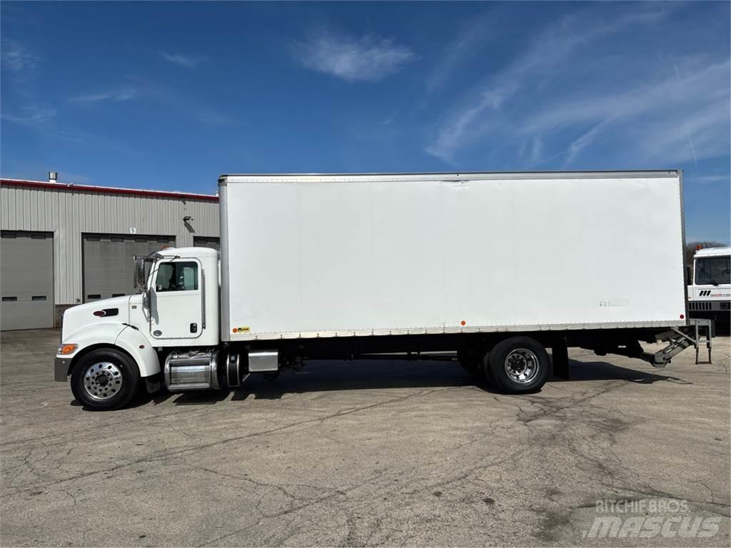 Peterbilt 337 厢式货车