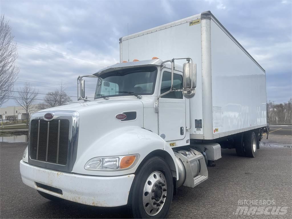 Peterbilt 337 厢式货车