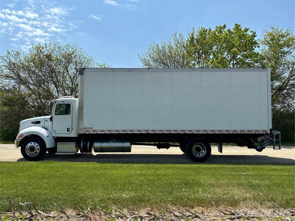Peterbilt 337 厢式货车