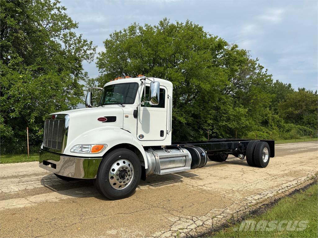 Peterbilt 337 其他货车