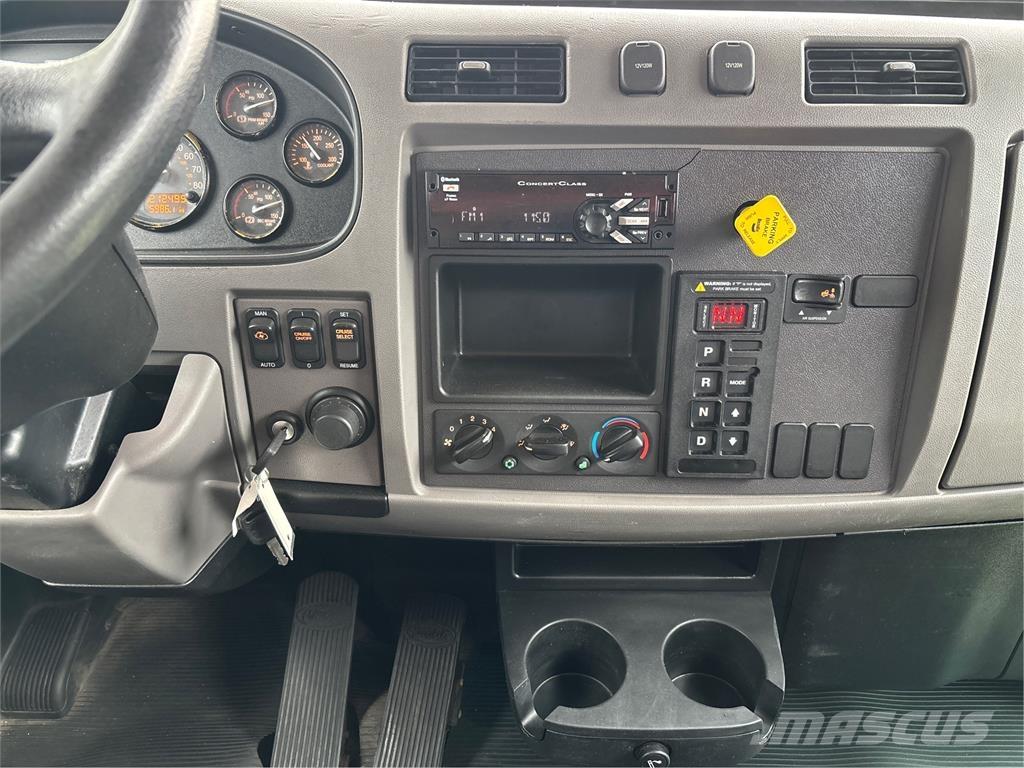 Peterbilt 337 其他货车