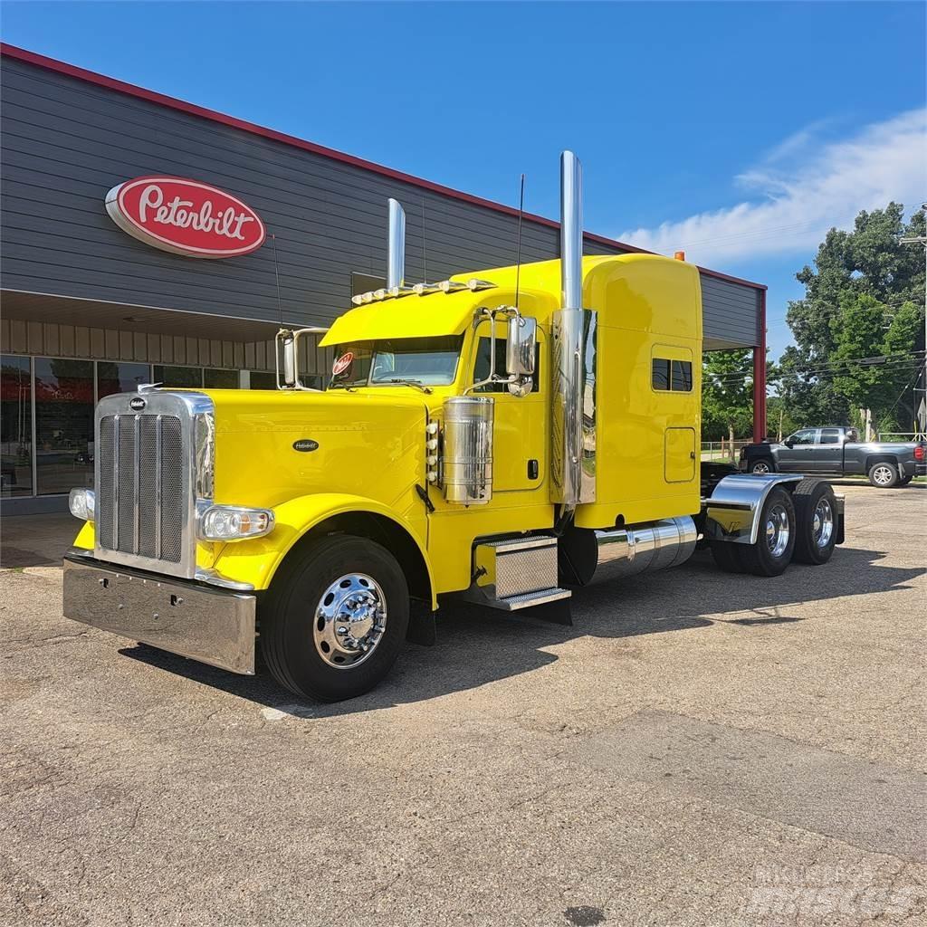 Peterbilt 389 牵引车