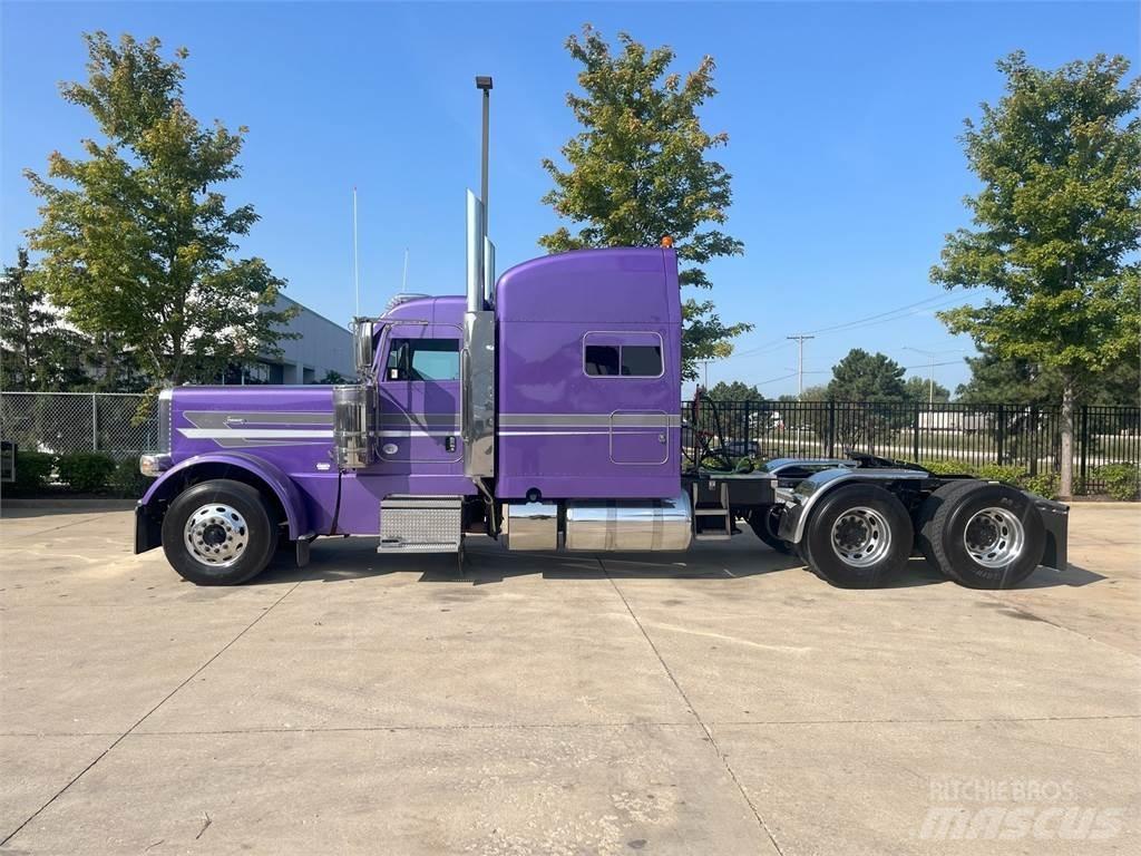 Peterbilt 389 牵引车