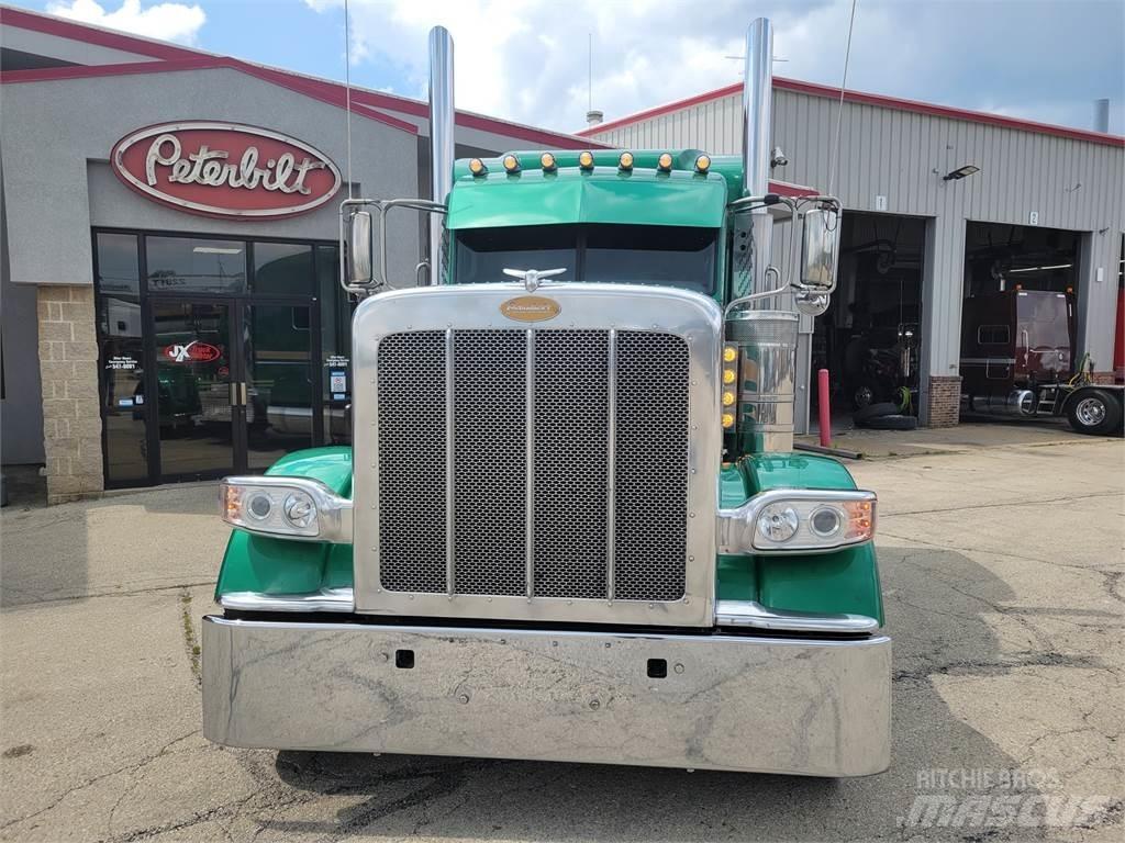Peterbilt 389 牵引车