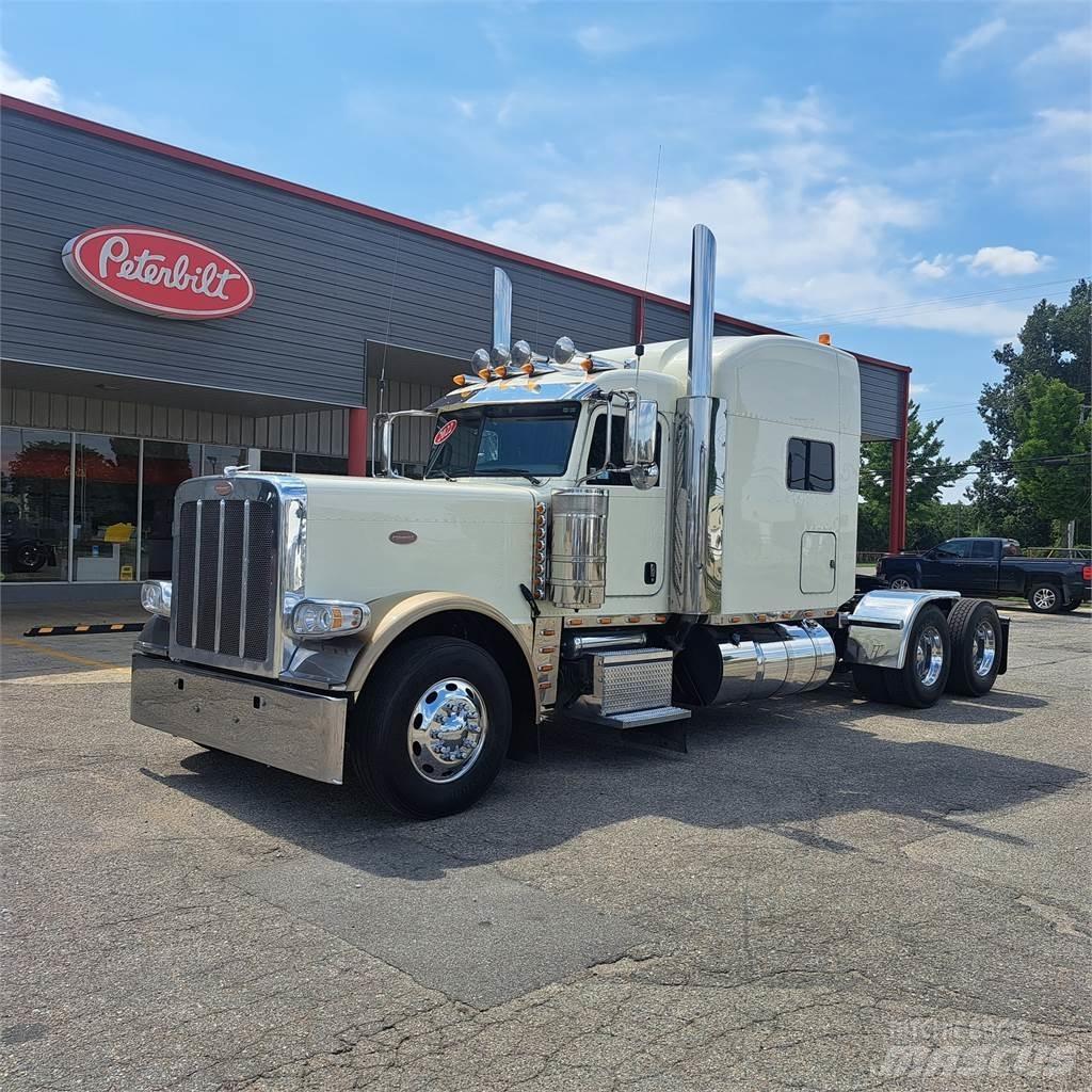 Peterbilt 389 牵引车