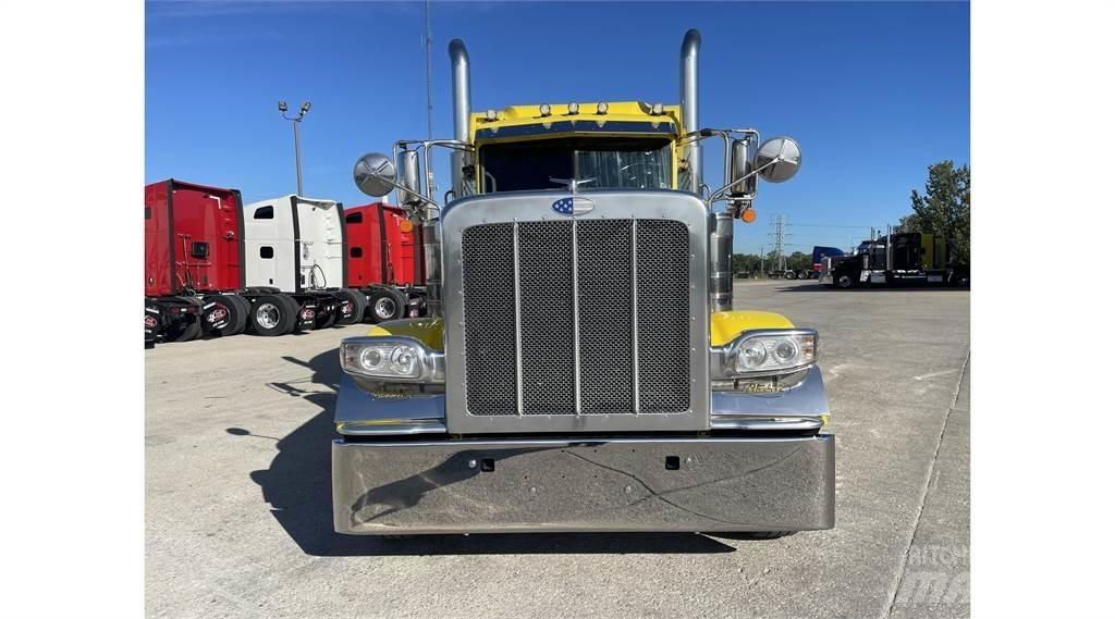 Peterbilt 389 牵引车