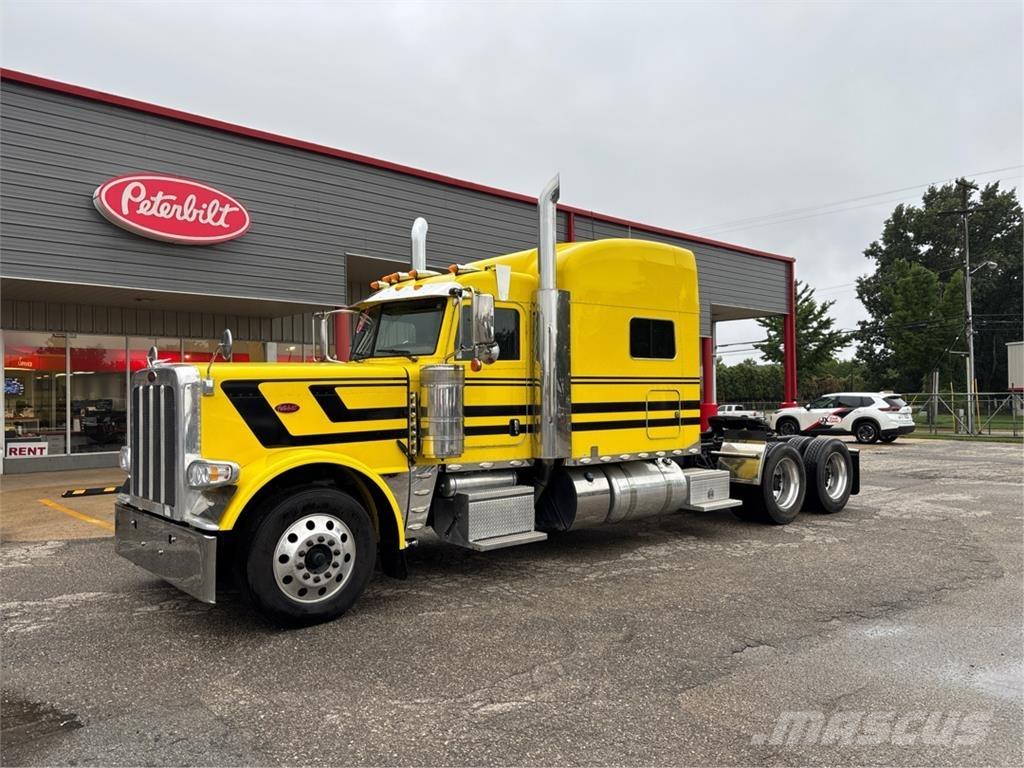 Peterbilt 389 牵引车