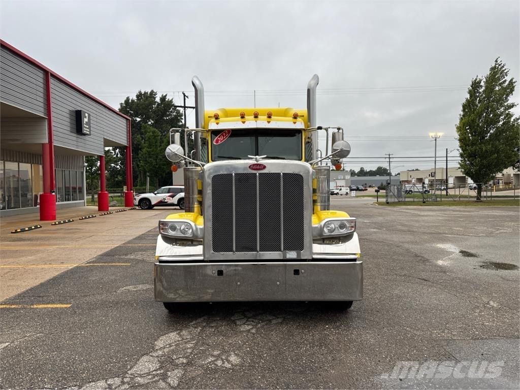 Peterbilt 389 牵引车