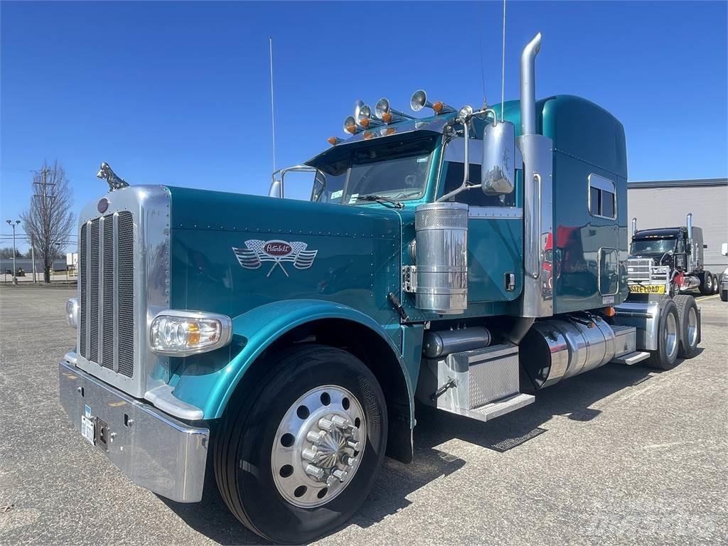 Peterbilt 389 牵引车