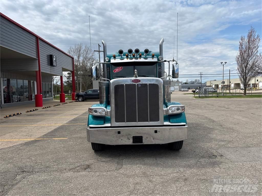 Peterbilt 389 牵引车