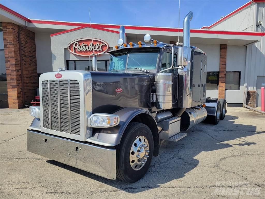 Peterbilt 389 牵引车