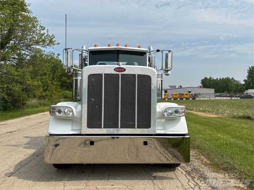 Peterbilt 389 牵引车