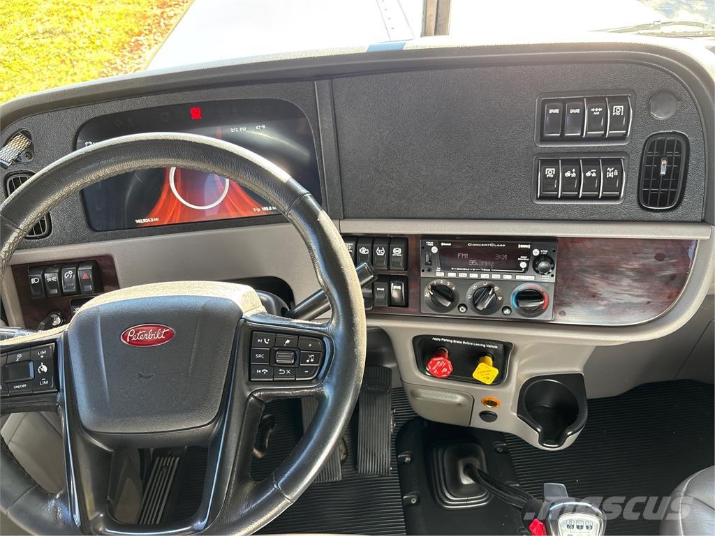 Peterbilt 389 其他货车