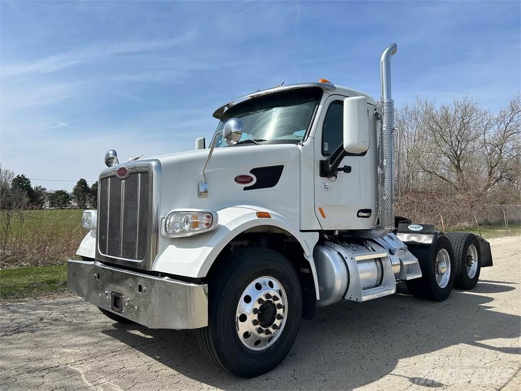 Peterbilt 567 牵引车