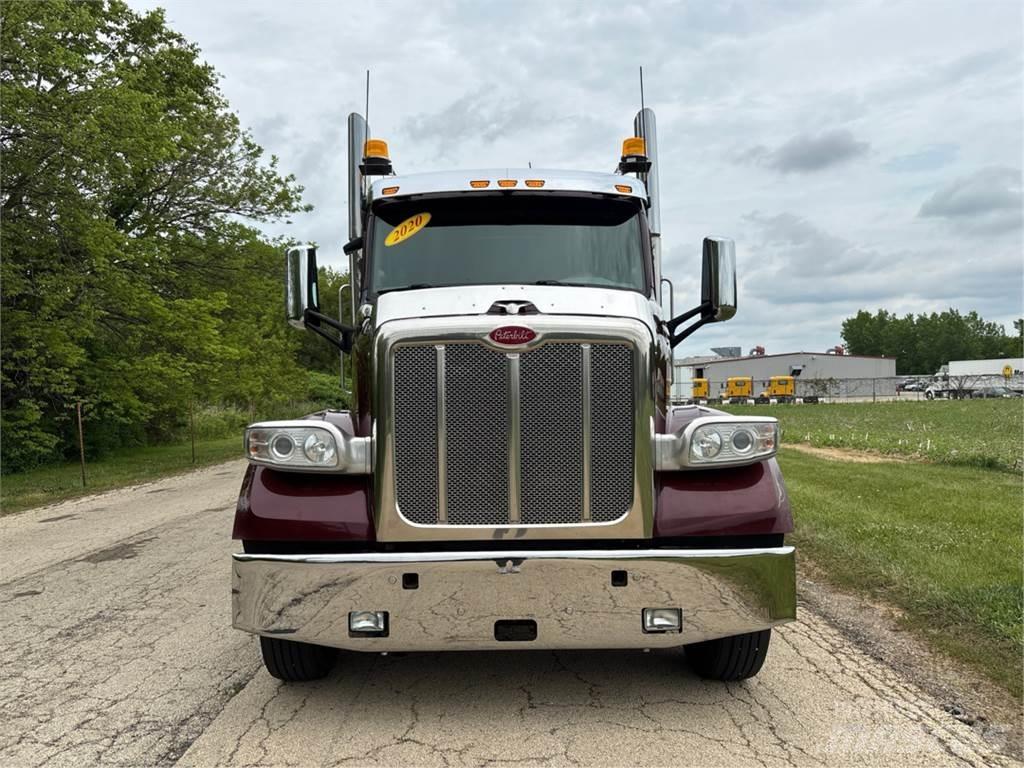 Peterbilt 567 牵引车