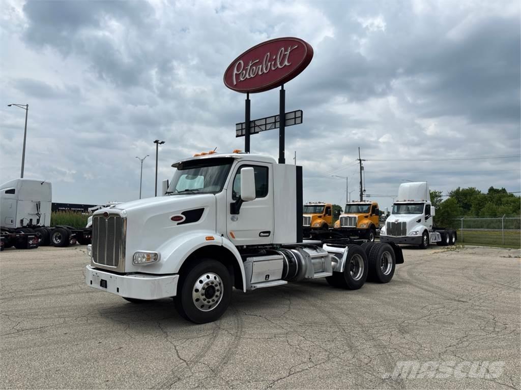 Peterbilt 567 牵引车