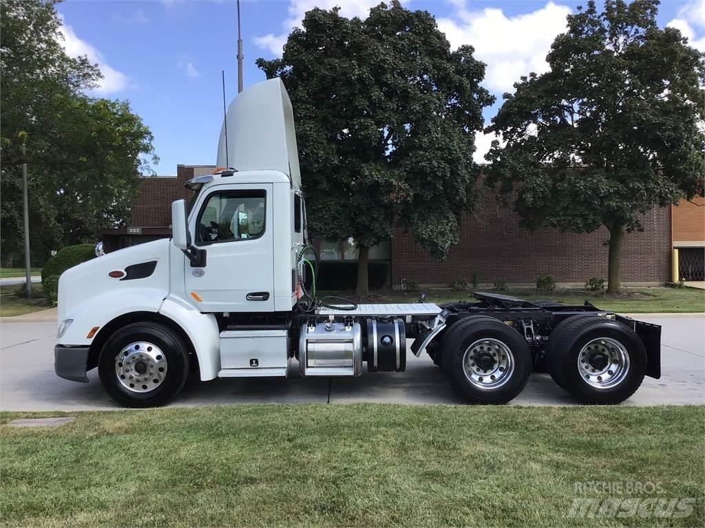 Peterbilt 579 牵引车