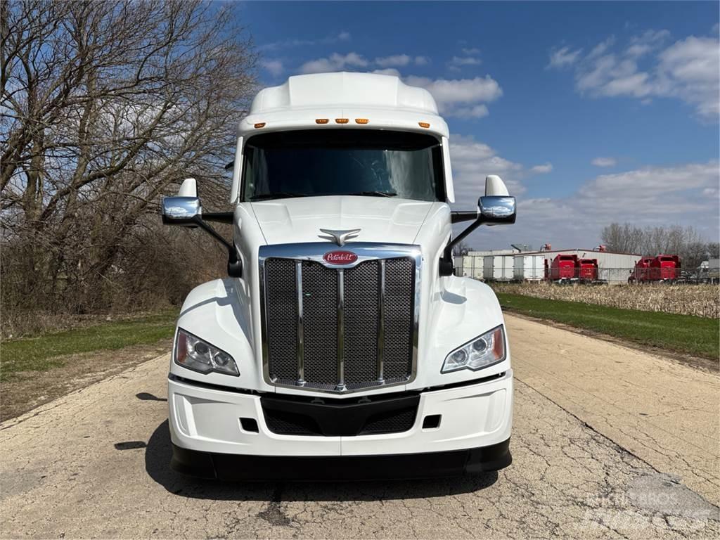 Peterbilt 579 牵引车