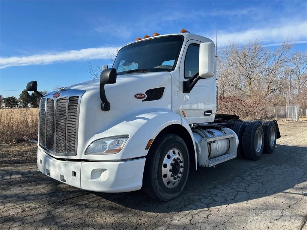 Peterbilt 579 牵引车