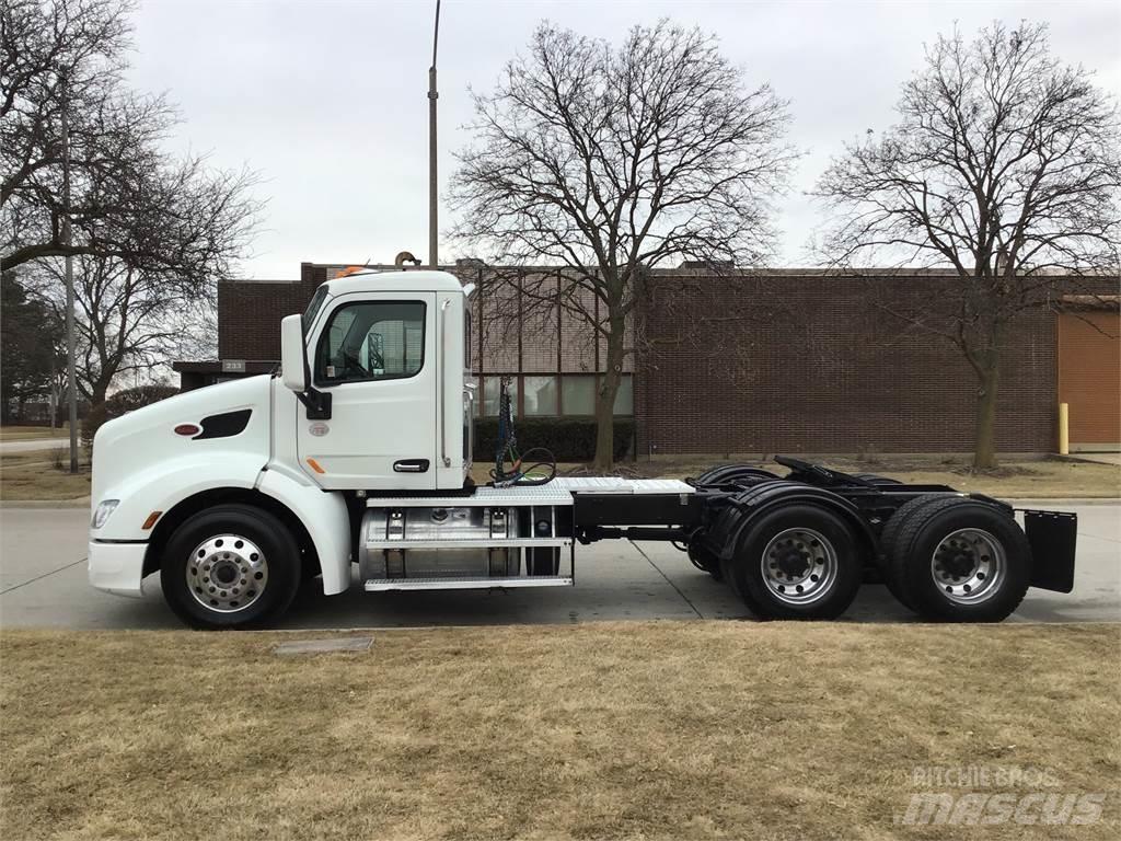 Peterbilt 579 牵引车