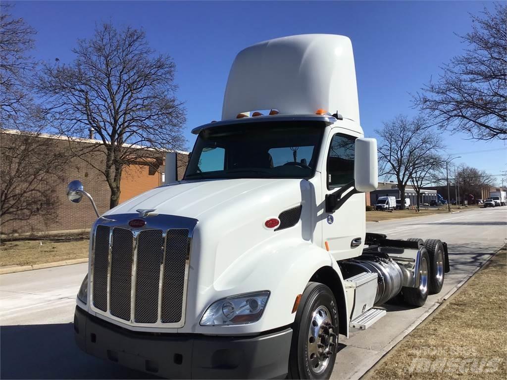 Peterbilt 579 牵引车