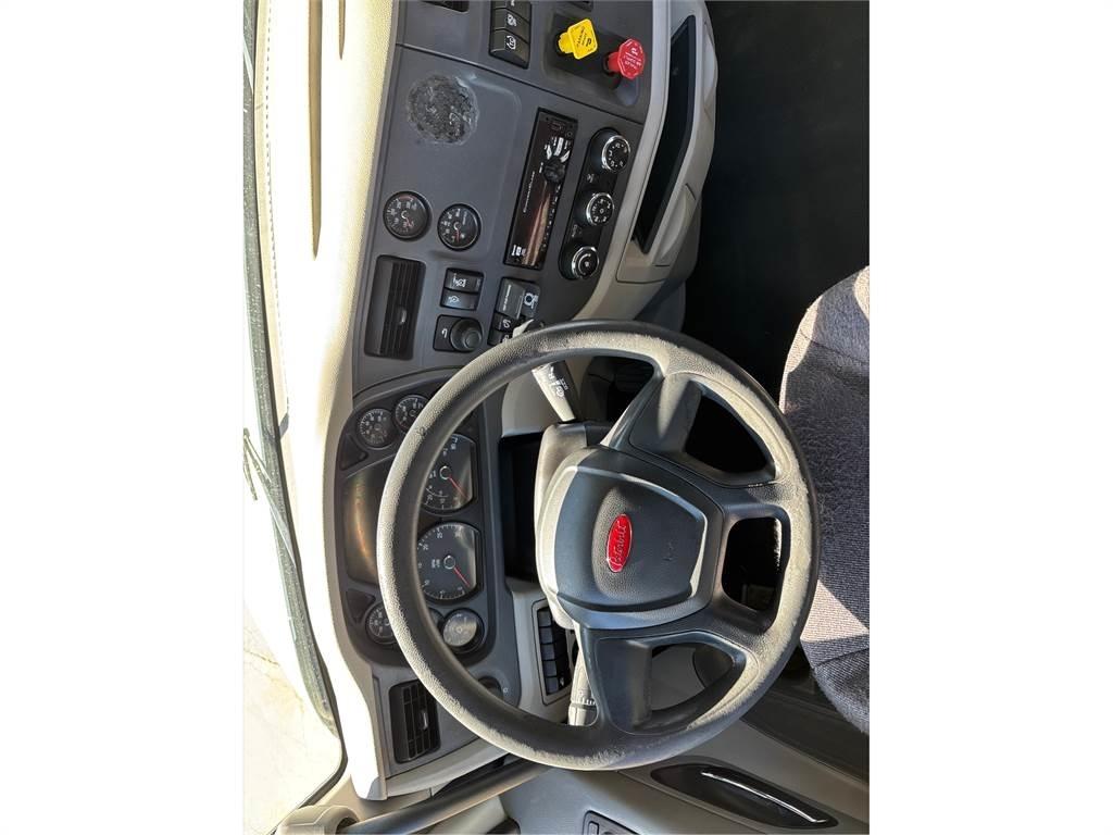 Peterbilt 579 牵引车