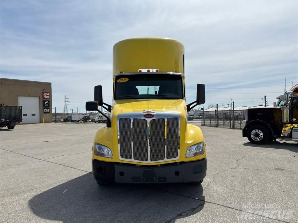 Peterbilt 579 牵引车
