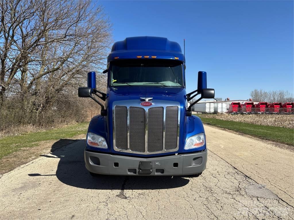 Peterbilt 579 牵引车