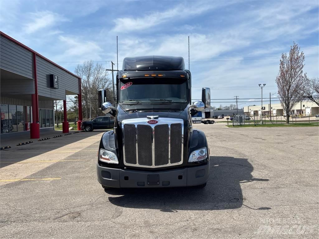 Peterbilt 579 牵引车