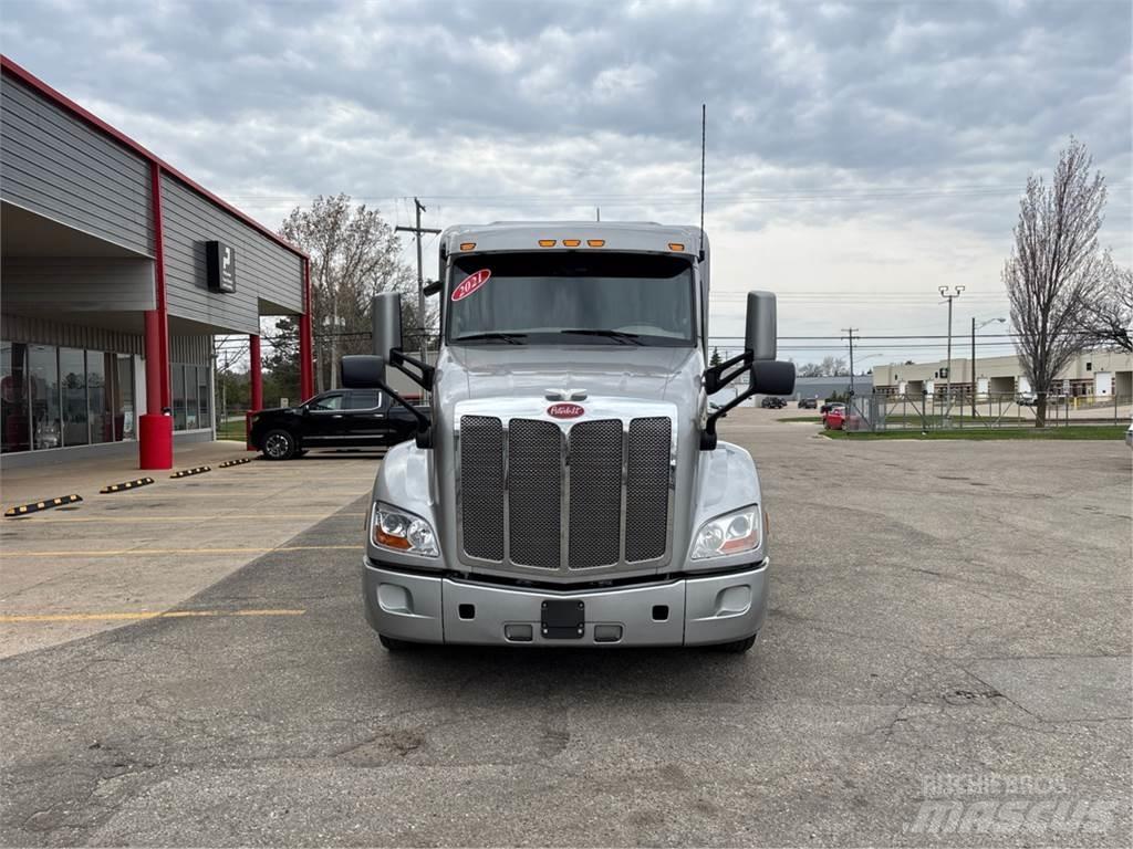 Peterbilt 579 牵引车