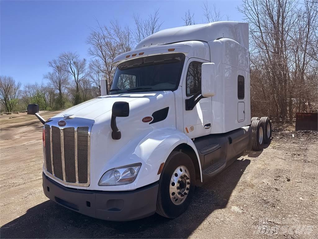 Peterbilt 579 牵引车