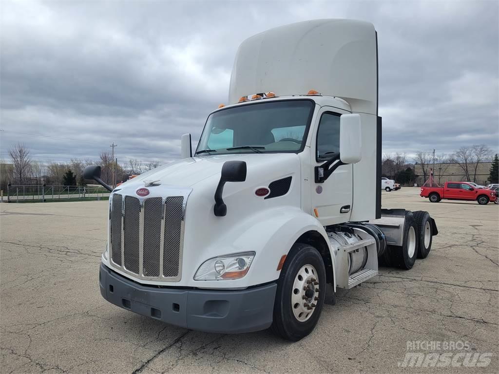 Peterbilt 579 牵引车