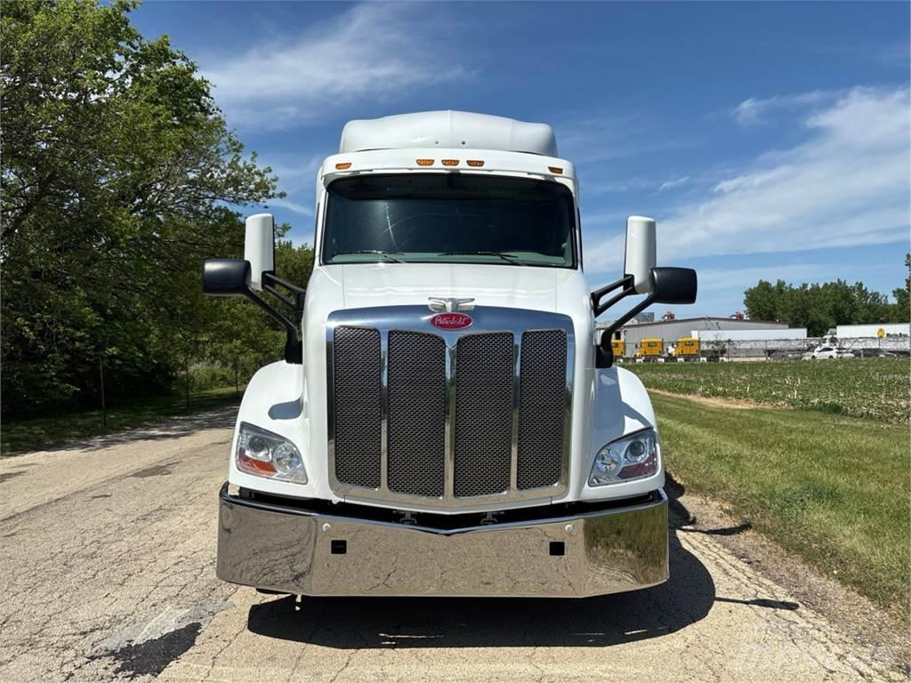 Peterbilt 579 牵引车