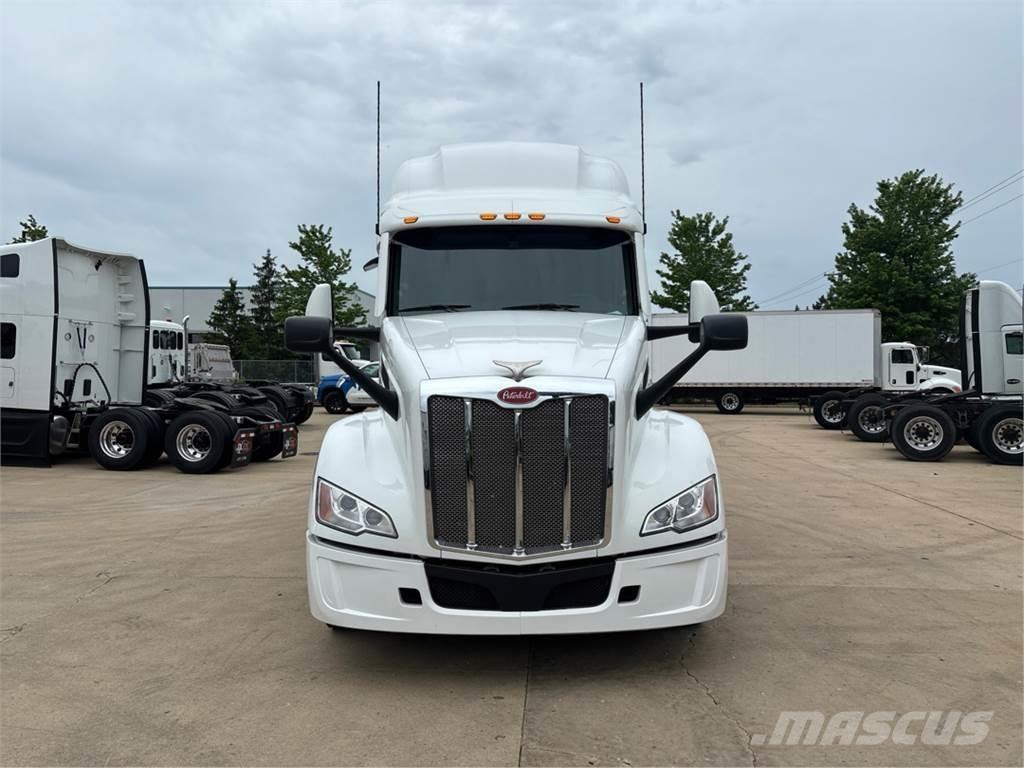 Peterbilt 579 牵引车