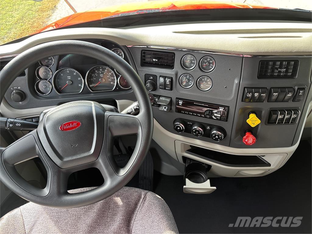 Peterbilt 579 牵引车