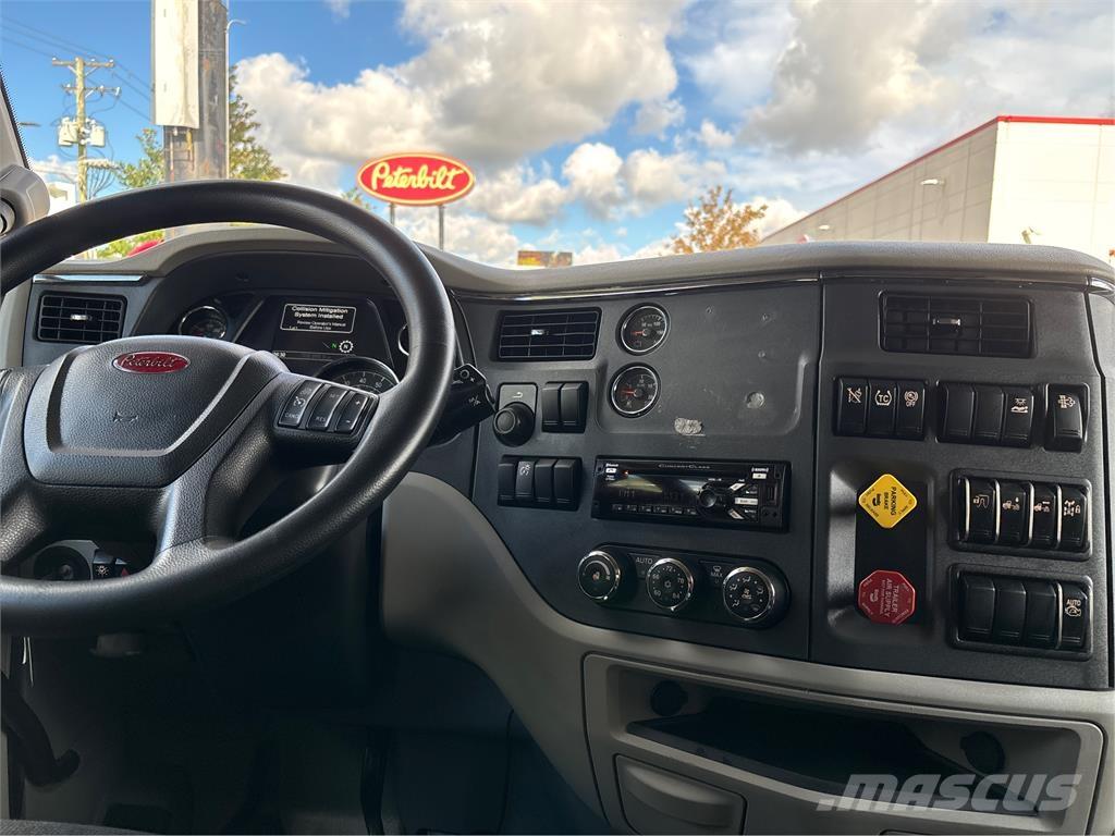 Peterbilt 579 牵引车