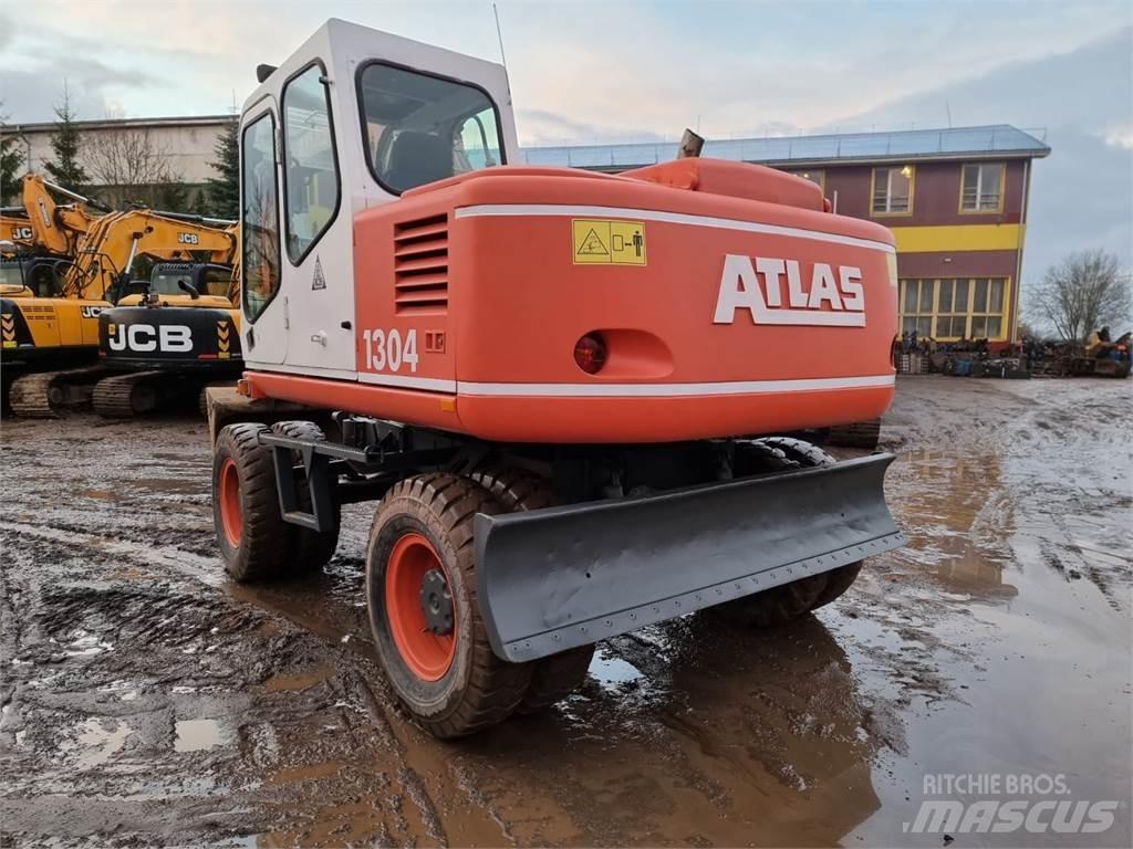 Atlas 1304 轮式挖掘机