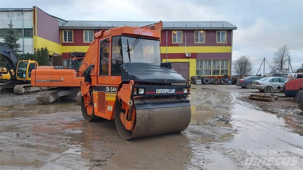 CAT CB544 双轮压路机
